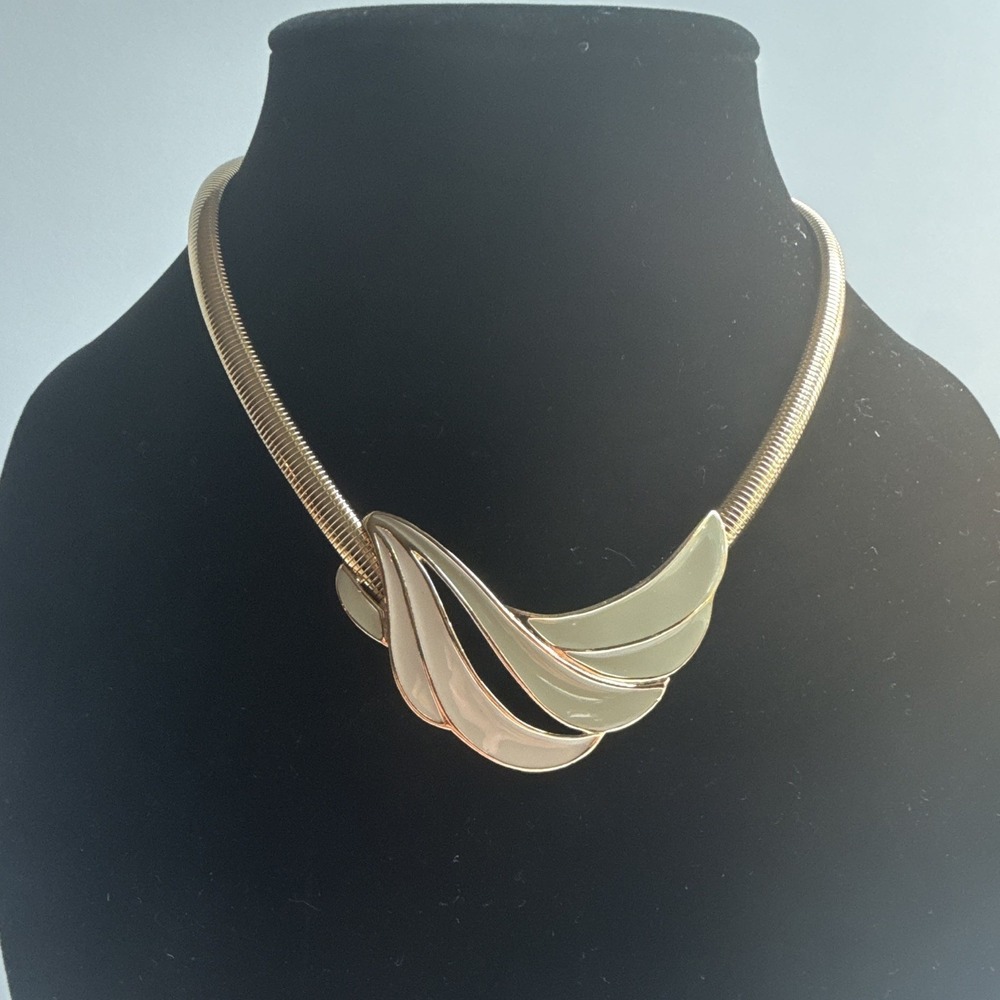 Vintage Trifari Signed Gold Tone Collar Snake 18" (46cm) Necklace